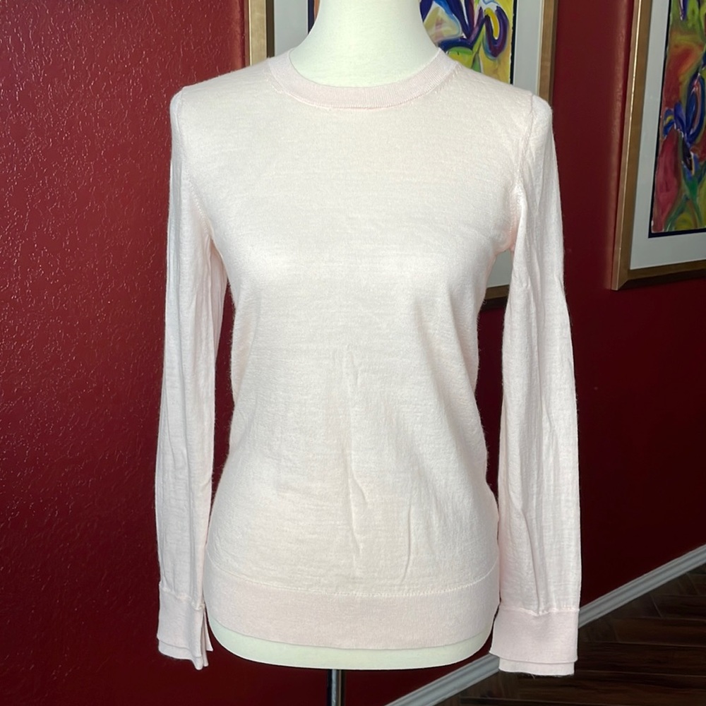 Banana republic merino wool sweater size Med